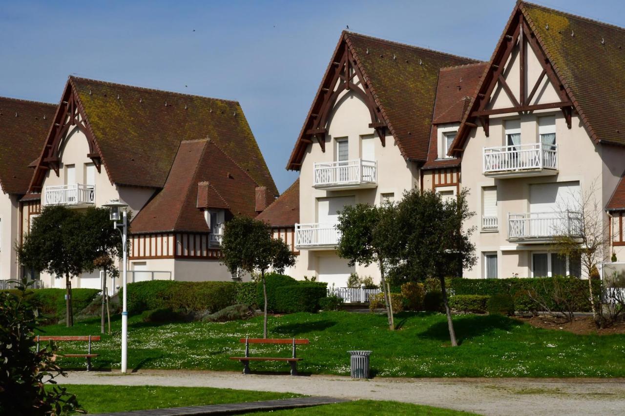 La Courette, Maison Avec Cour Proche Plage Graye-sur-Mer Bagian luar foto